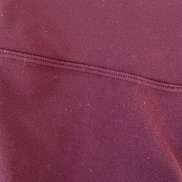 Lululemon Burgundy Leggings | Size 4 | Lightweight | Good Condition - Picture 4 of 13